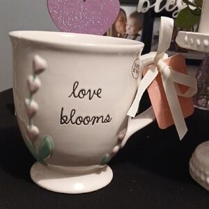 Rae Dunn Artisan Ceramic LOVE BLOOMS Mug NWT